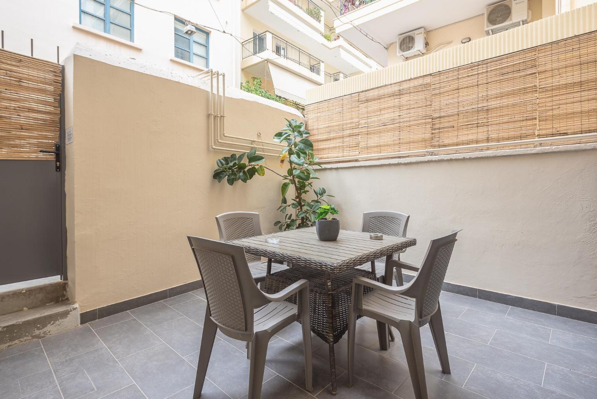 Peaceful And Comfy 2Ba In Athens Heart Apartment Exterior photo